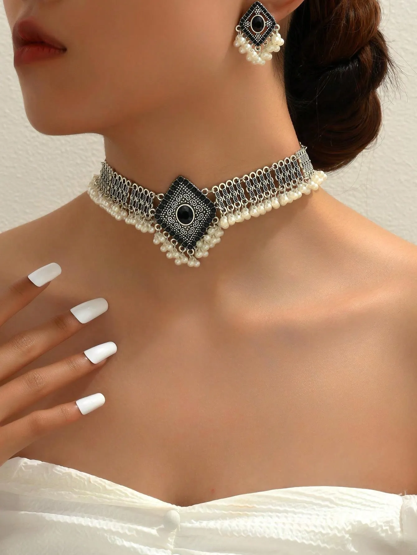 1pc Simple Vintage Style Rhombus Shaped Shiny Rhinestone & Beaded Chain Lady's Necklace   1pair Rhombus Shaped Beaded Lady's Dangle Earrings