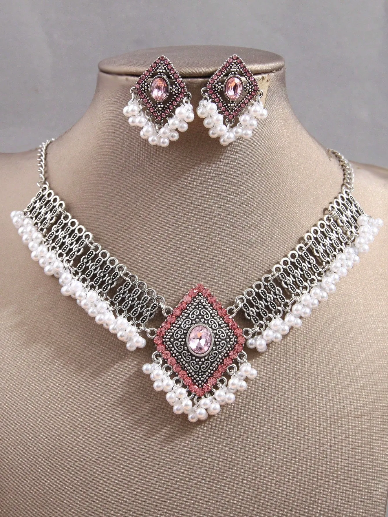 1pc Simple Vintage Style Rhombus Shaped Shiny Rhinestone & Beaded Chain Lady's Necklace   1pair Rhombus Shaped Beaded Lady's Dangle Earrings