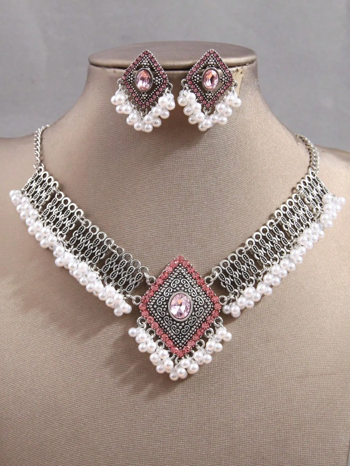 1pc Simple Vintage Style Rhombus Shaped Shiny Rhinestone & Beaded Chain Lady's Necklace   1pair Rhombus Shaped Beaded Lady's Dangle Earrings