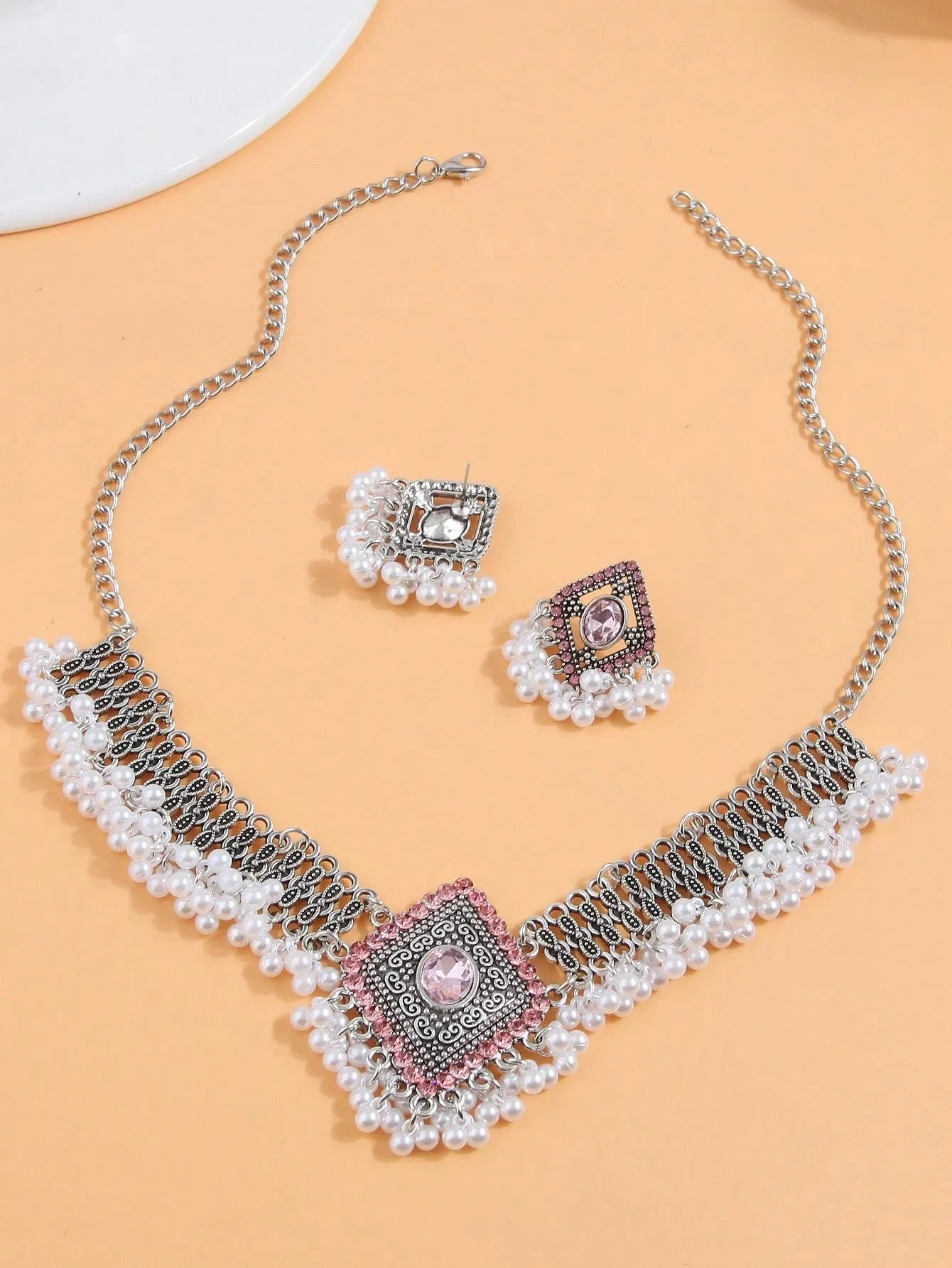 1pc Simple Vintage Style Rhombus Shaped Shiny Rhinestone & Beaded Chain Lady's Necklace   1pair Rhombus Shaped Beaded Lady's Dangle Earrings