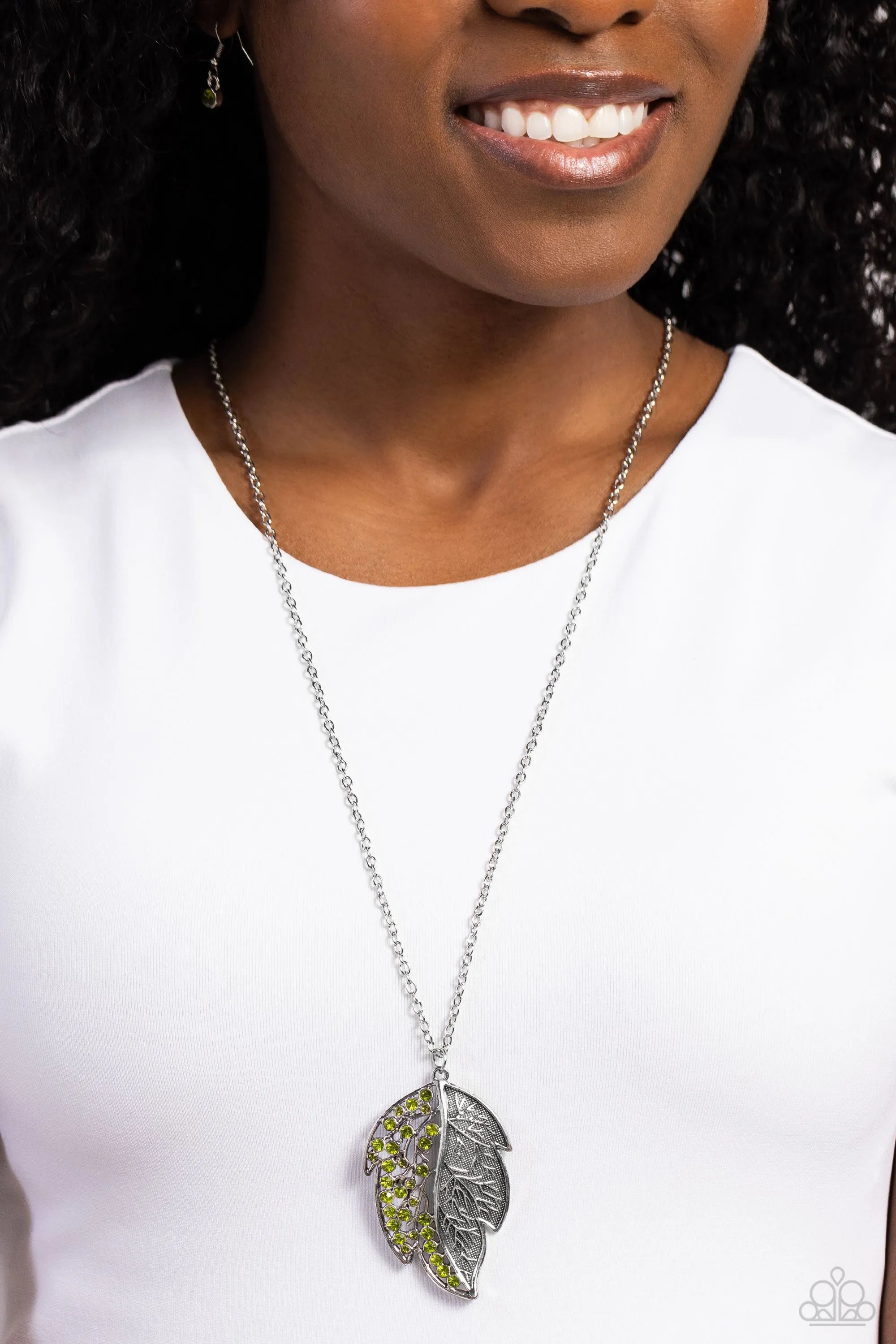 A Mid-AUTUMN Nights Dream - Green - Rhinestone Leaf Pendant Paparazzi Short Necklace