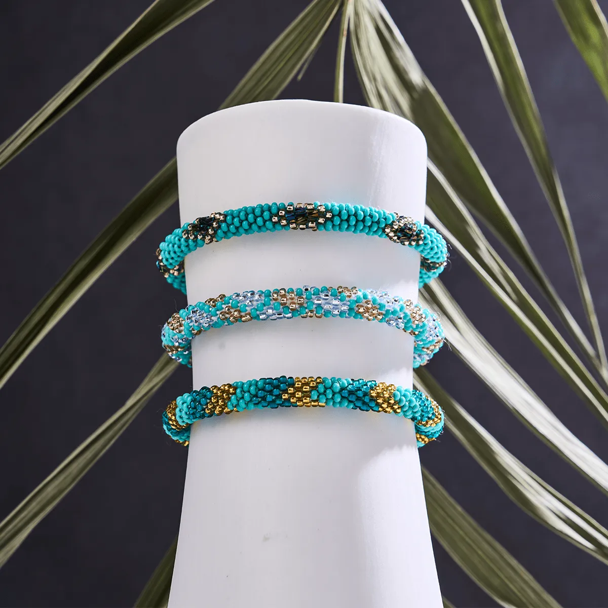 Blue Orchid | Himalayan Glass Bead Bracelet