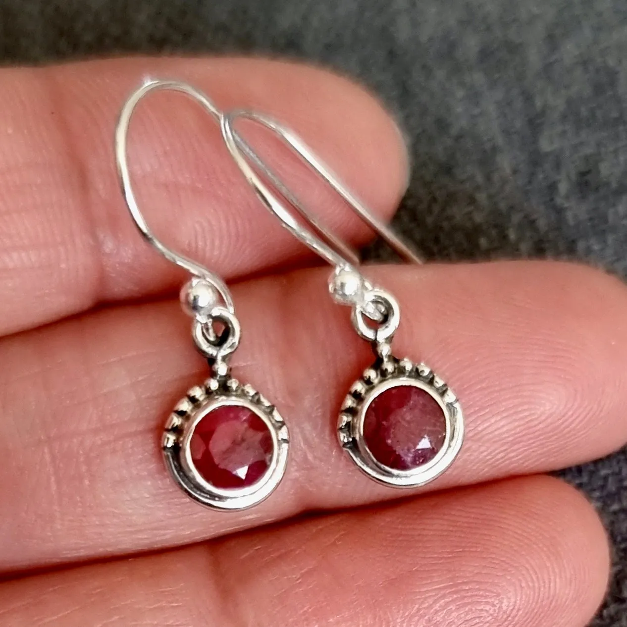 Boho Round 6mm Ruby 925 Silver Earrings, E91R