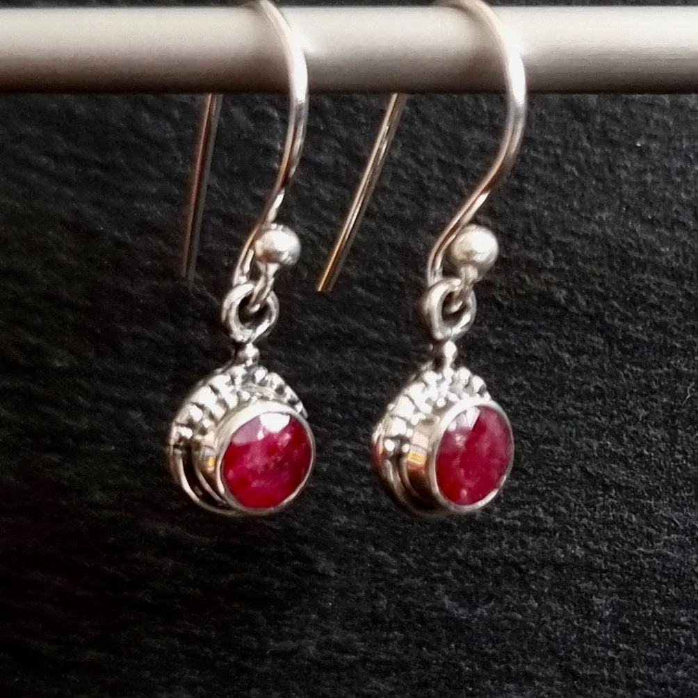 Boho Round 6mm Ruby 925 Silver Earrings, E91R