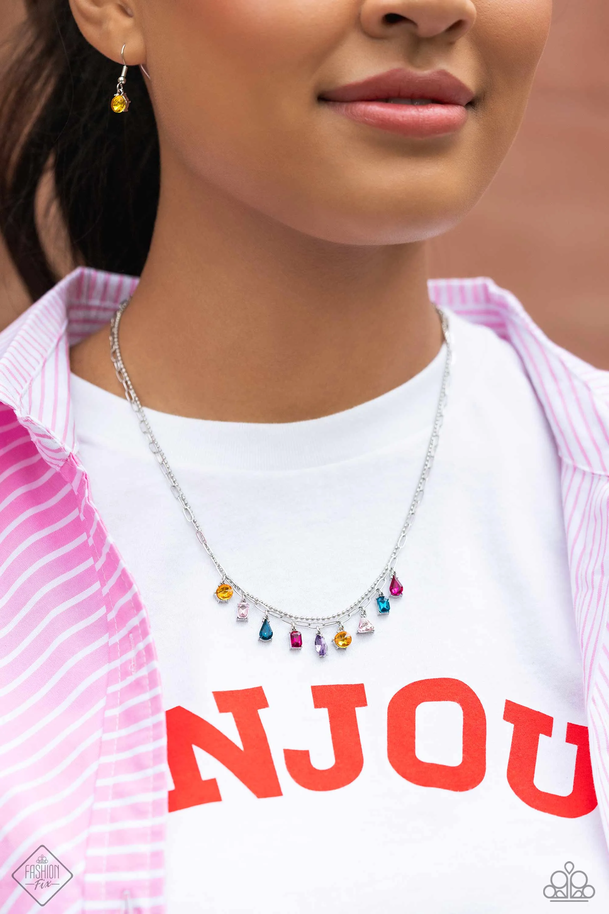 Concession Couture - Multi - Colored Gem Tiered Paparazzi Short Necklace - January 2024 Sunset Sightings