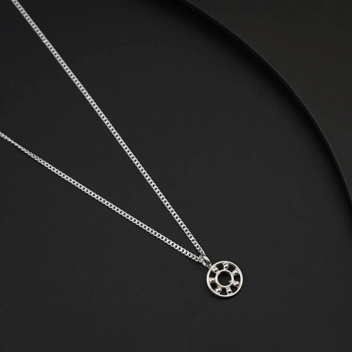 Daily Wear Silver Shiny Round in Round Necklace