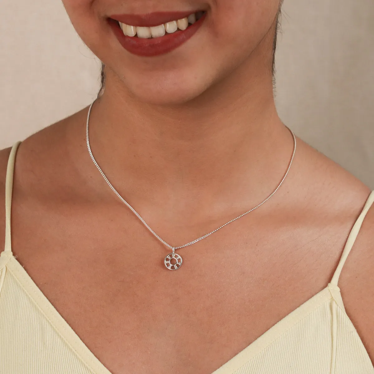 Daily Wear Silver Shiny Round in Round Necklace