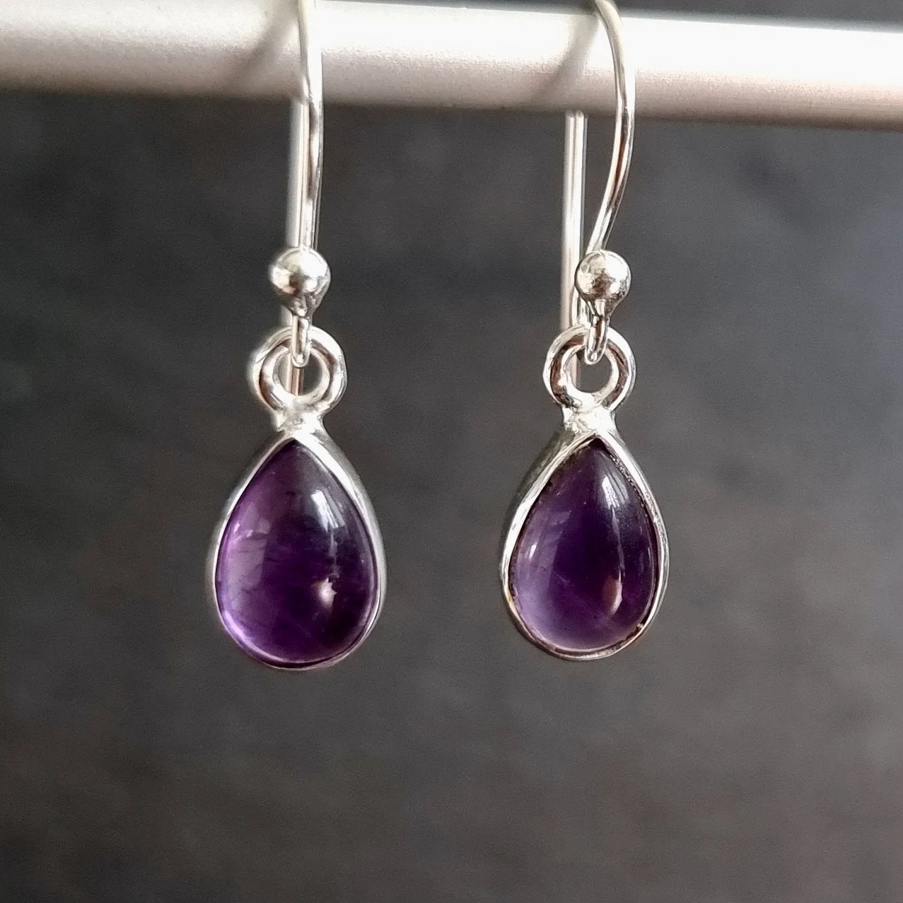 Dainty Teardrop Amethyst Earrings in 925 Sterling Silver, E5A