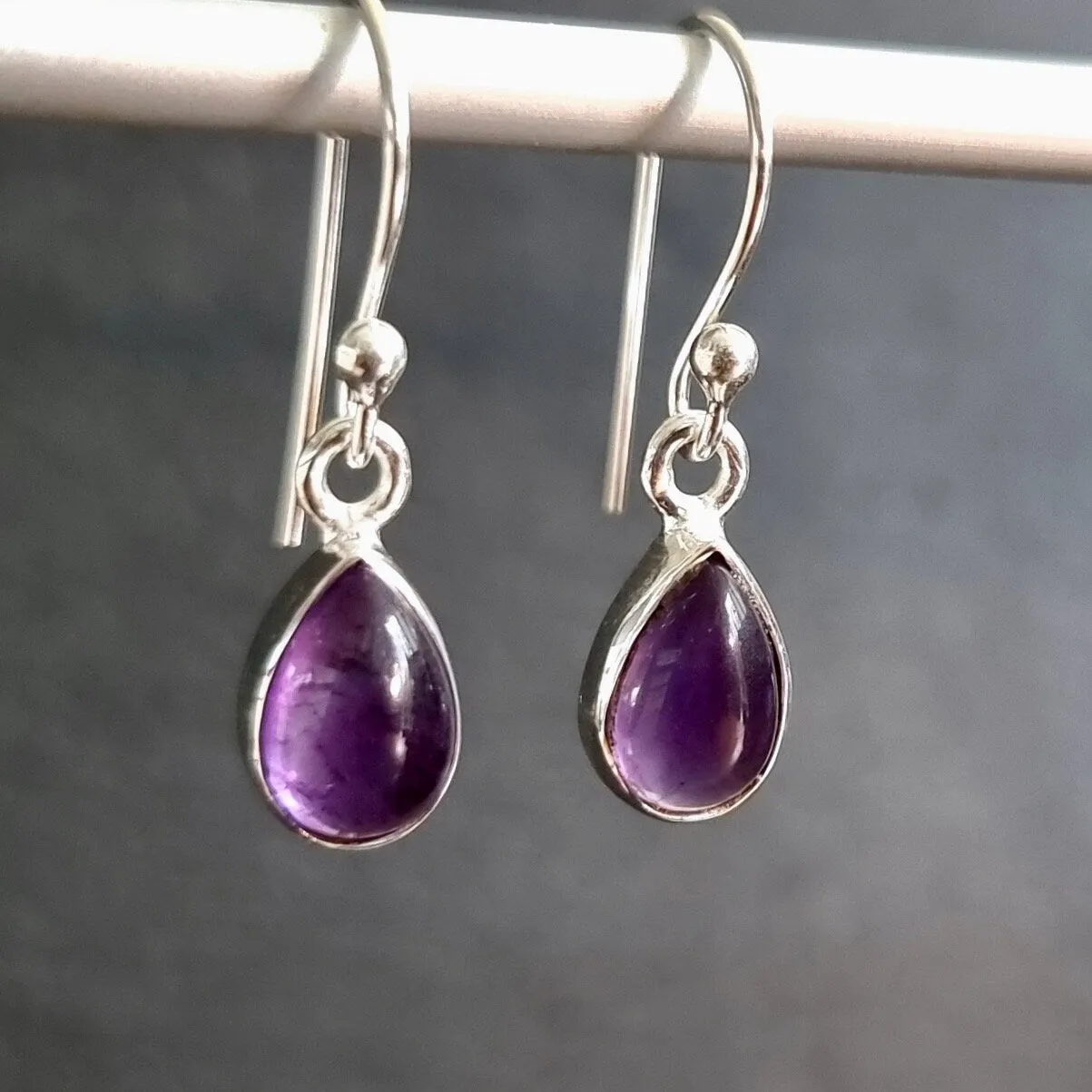 Dainty Teardrop Amethyst Earrings in 925 Sterling Silver, E5A