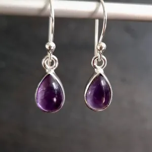 Dainty Teardrop Amethyst Earrings in 925 Sterling Silver, E5A