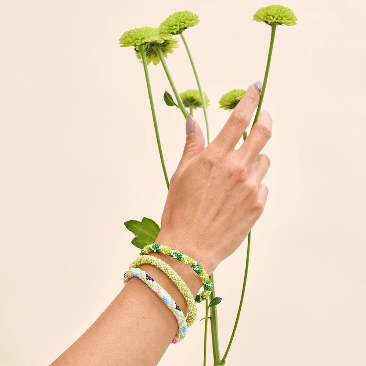 Dewdrops | Himalayan Glass Bead Bracelet