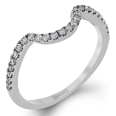 Engagement Ring in 18k Gold with Diamonds