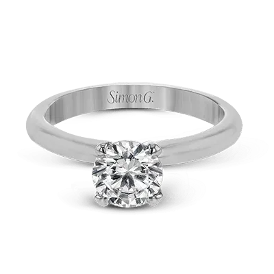 Engagement Ring in 18k Gold