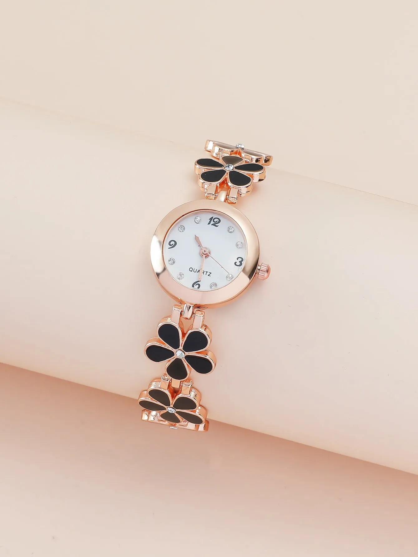Flower Decor Round Pointer Quartz Watch Holiday