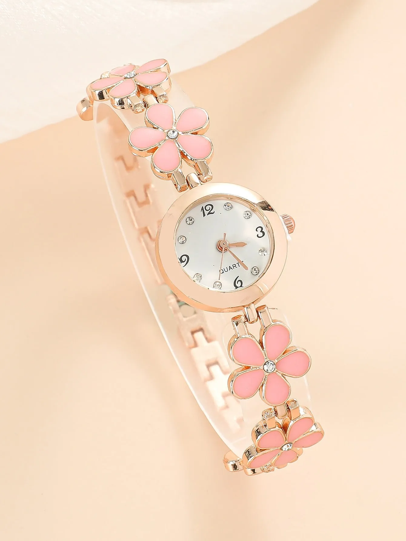 Flower Decor Round Pointer Quartz Watch Holiday