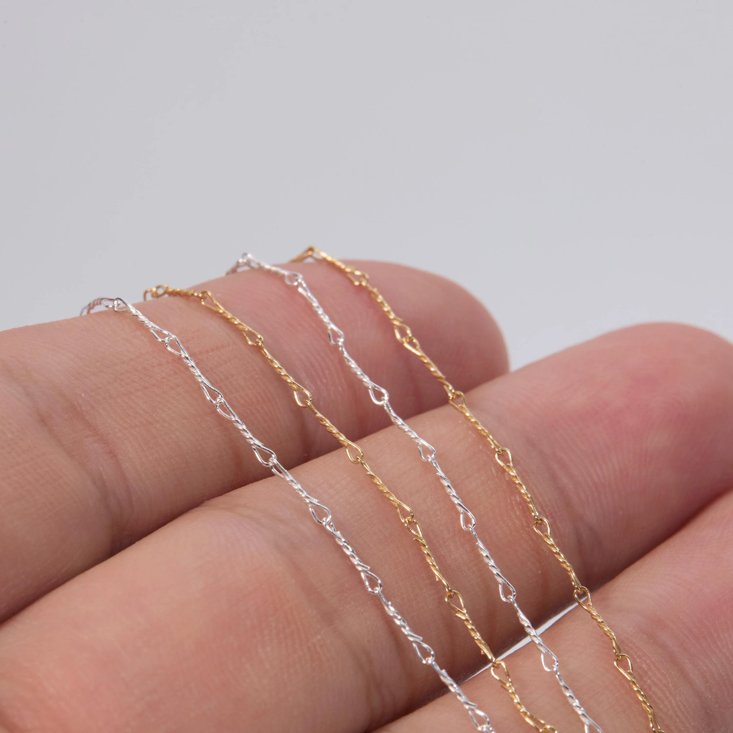 Gold Dainty Twist Layering Chain Necklace - 18K Gold Vermeil