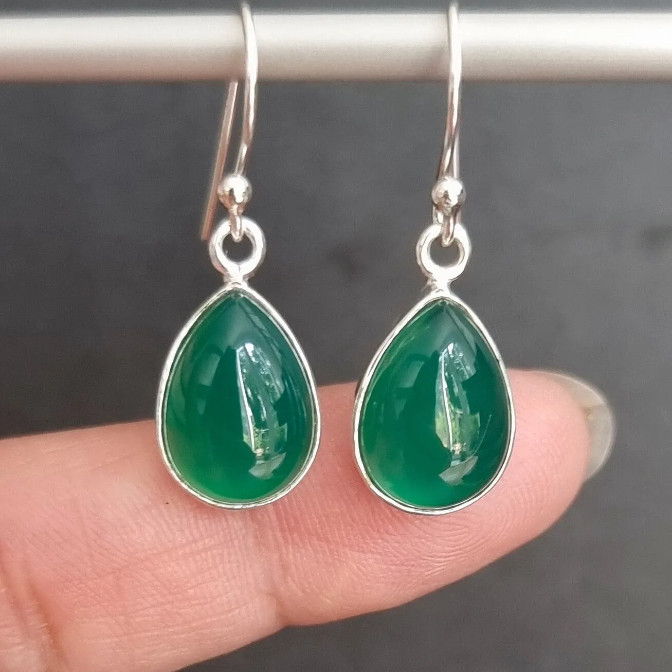 Green Onyx Teardrop 14mm x 10mm 925 Sterling Silver Earrings, E11GO