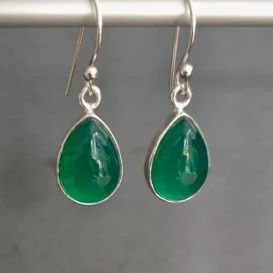Green Onyx Teardrop 14mm x 10mm 925 Sterling Silver Earrings, E11GO