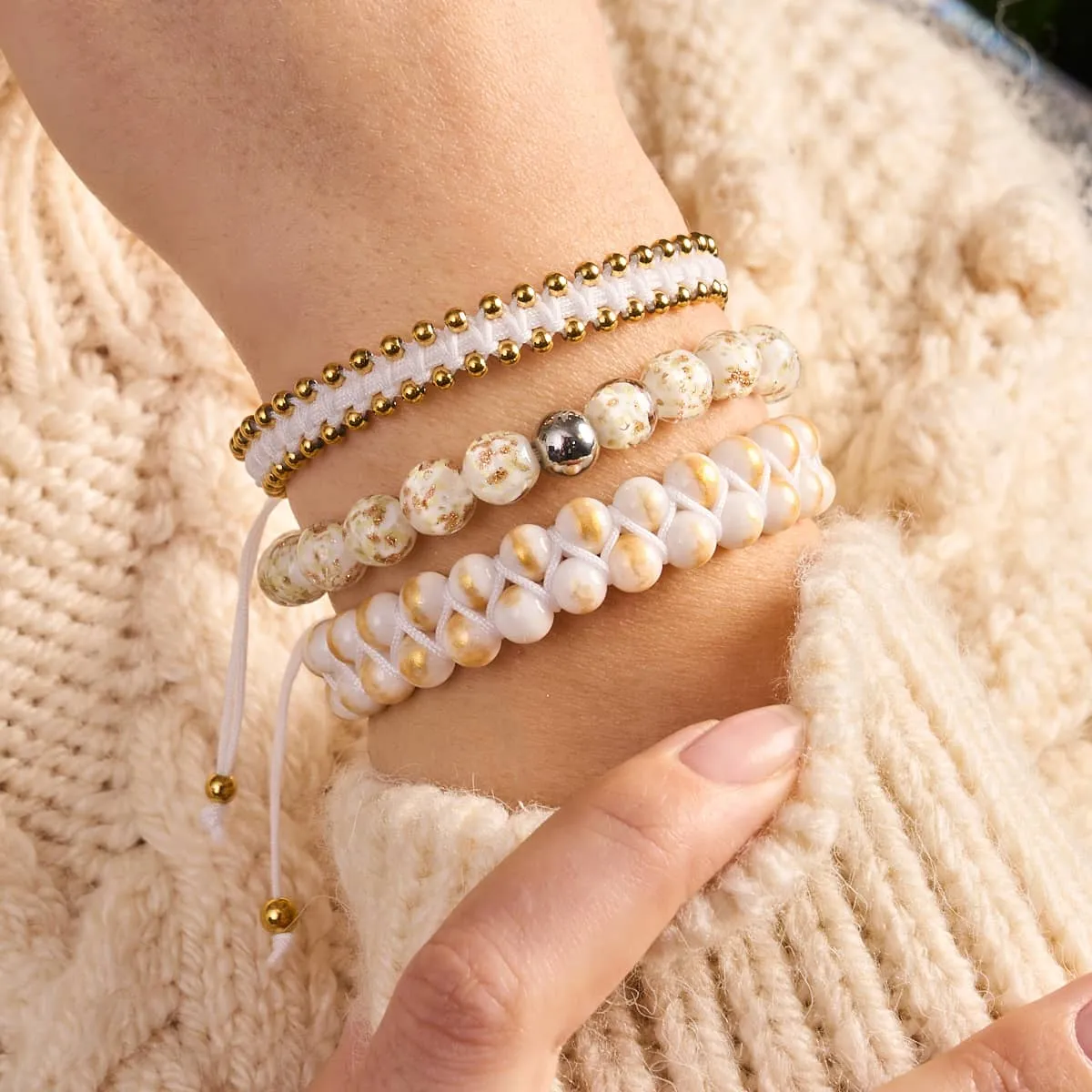 Ivory | Silver | Firefly Glass Macrame Bracelet