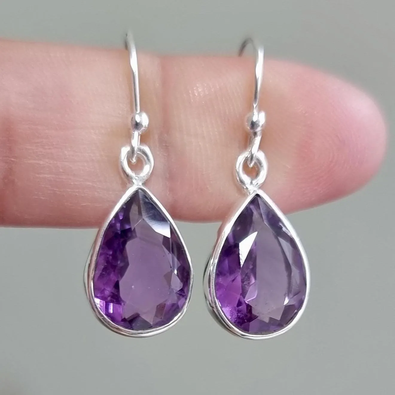 Large Teardrop Facetted Amethyst 925 Silver Dangle Earrings, E11AF