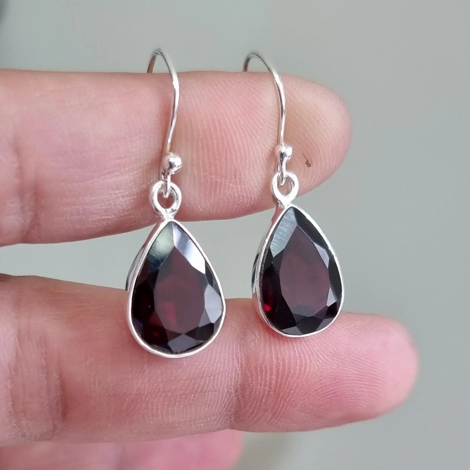 Large Teardrop Facetted Garnet 925 Silver Dangle Earrings, E11GF