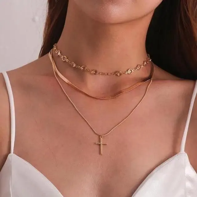 Modernd Luxury 2021 New Gold Coin Layered Chain Necklace For Women And Girls Stylish Pearl Moon Choker Collar butterfly Necklace