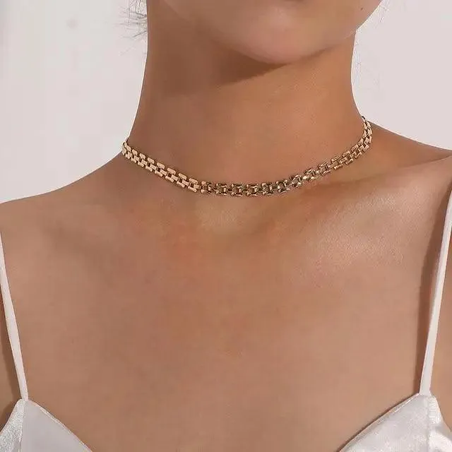 Modernd Luxury 2021 New Gold Coin Layered Chain Necklace For Women And Girls Stylish Pearl Moon Choker Collar butterfly Necklace