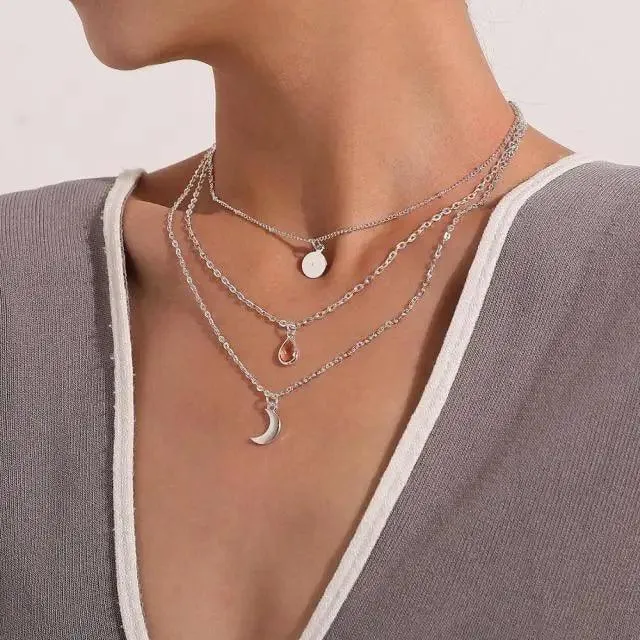 Modernd Luxury 2021 New Gold Coin Layered Chain Necklace For Women And Girls Stylish Pearl Moon Choker Collar butterfly Necklace
