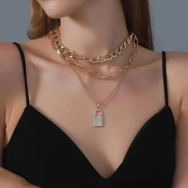 Modernd Luxury 2021 New Gold Coin Layered Chain Necklace For Women And Girls Stylish Pearl Moon Choker Collar butterfly Necklace
