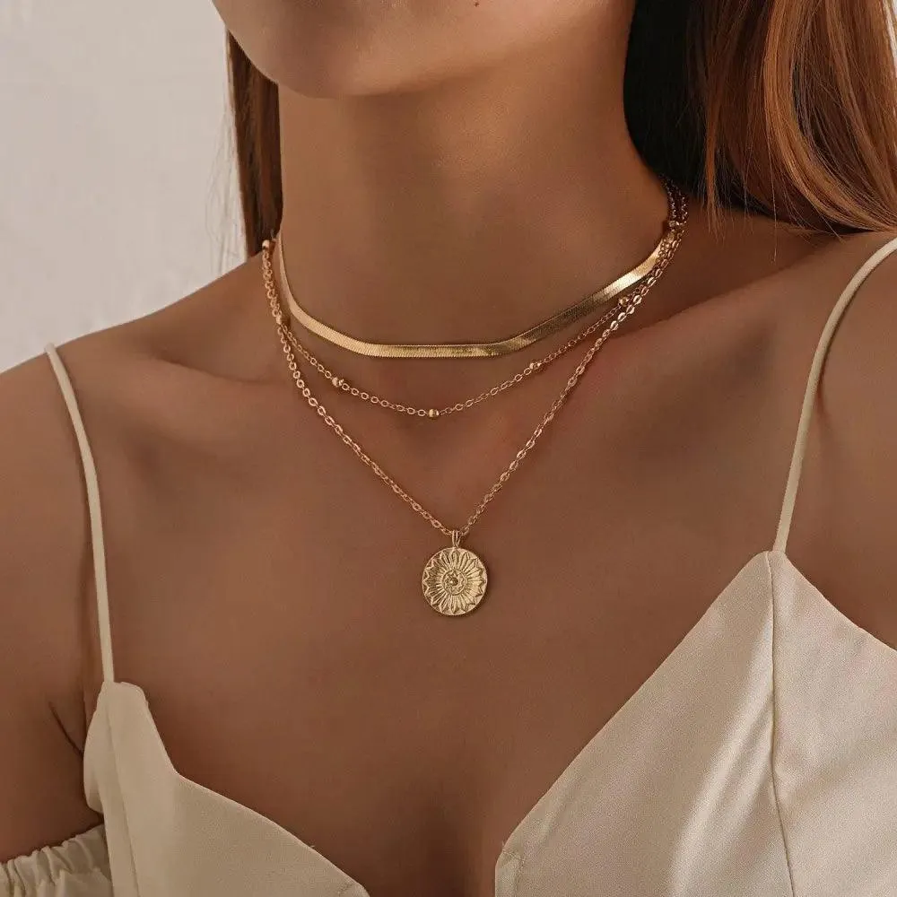 Modernd Luxury 2021 New Gold Coin Layered Chain Necklace For Women And Girls Stylish Pearl Moon Choker Collar butterfly Necklace