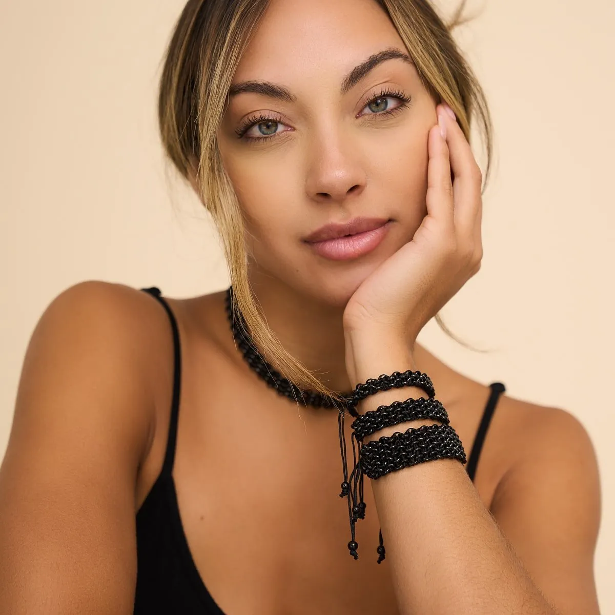 Mountain Gorilla Links | Deluxe Kismet Bracelet | Black x Gunmetal