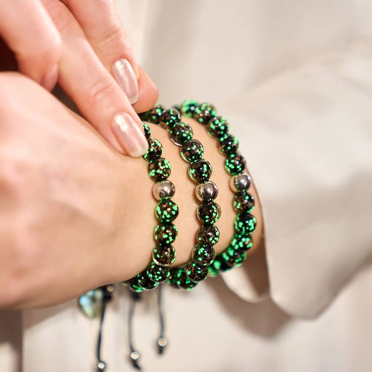 Obsidian | Silver | Firefly Glass Macrame Bracelet