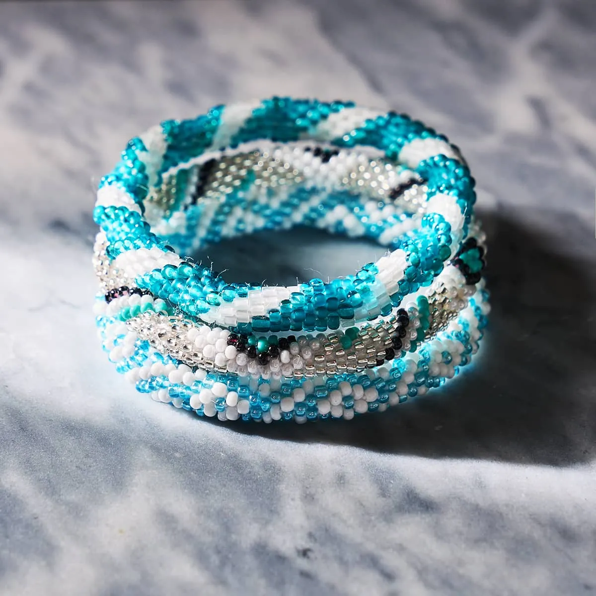 Ocean Pearls | Himalayan Glass Bead Bracelet