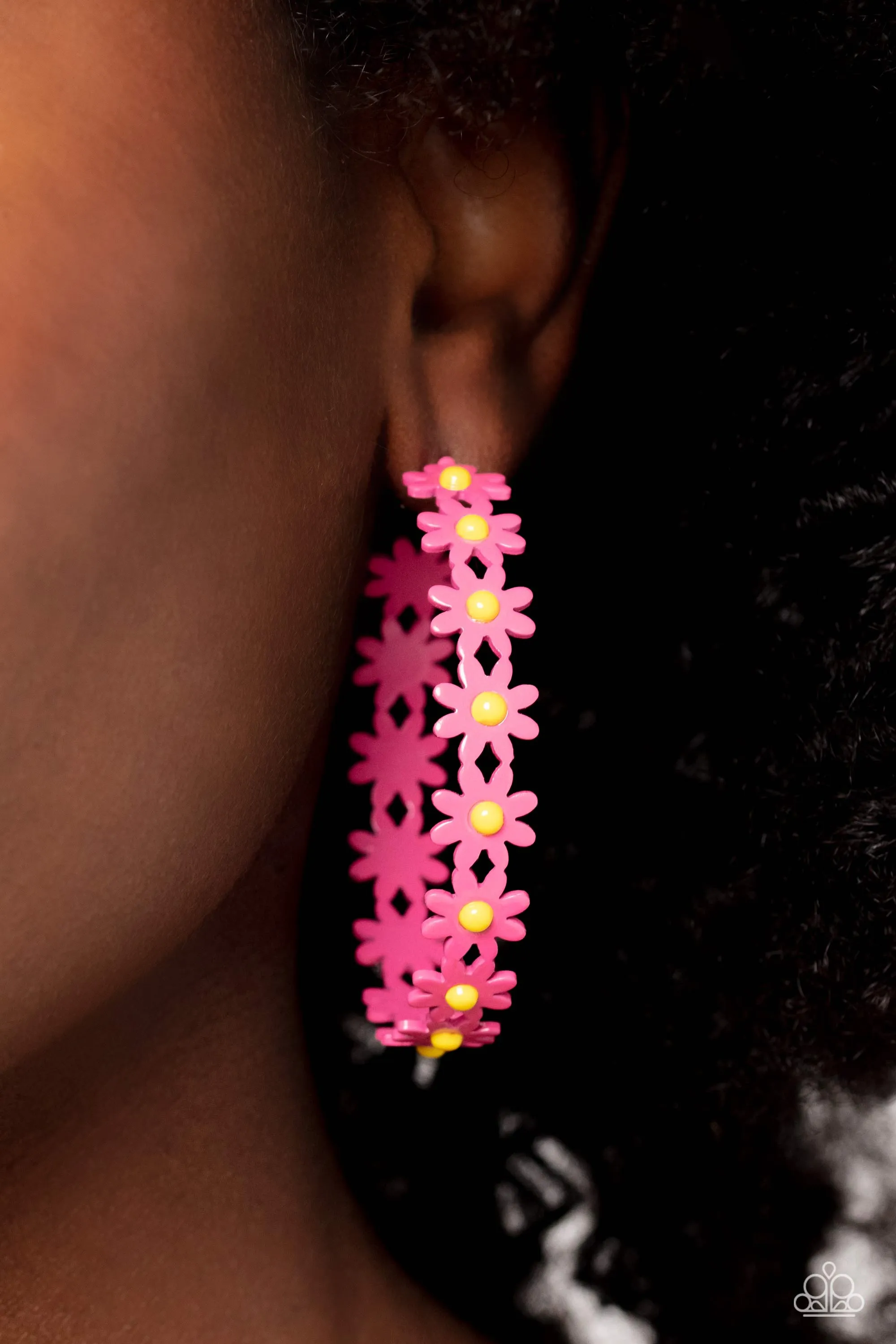 Paparazzi Daisy Disposition - Pink Hoop Earrings