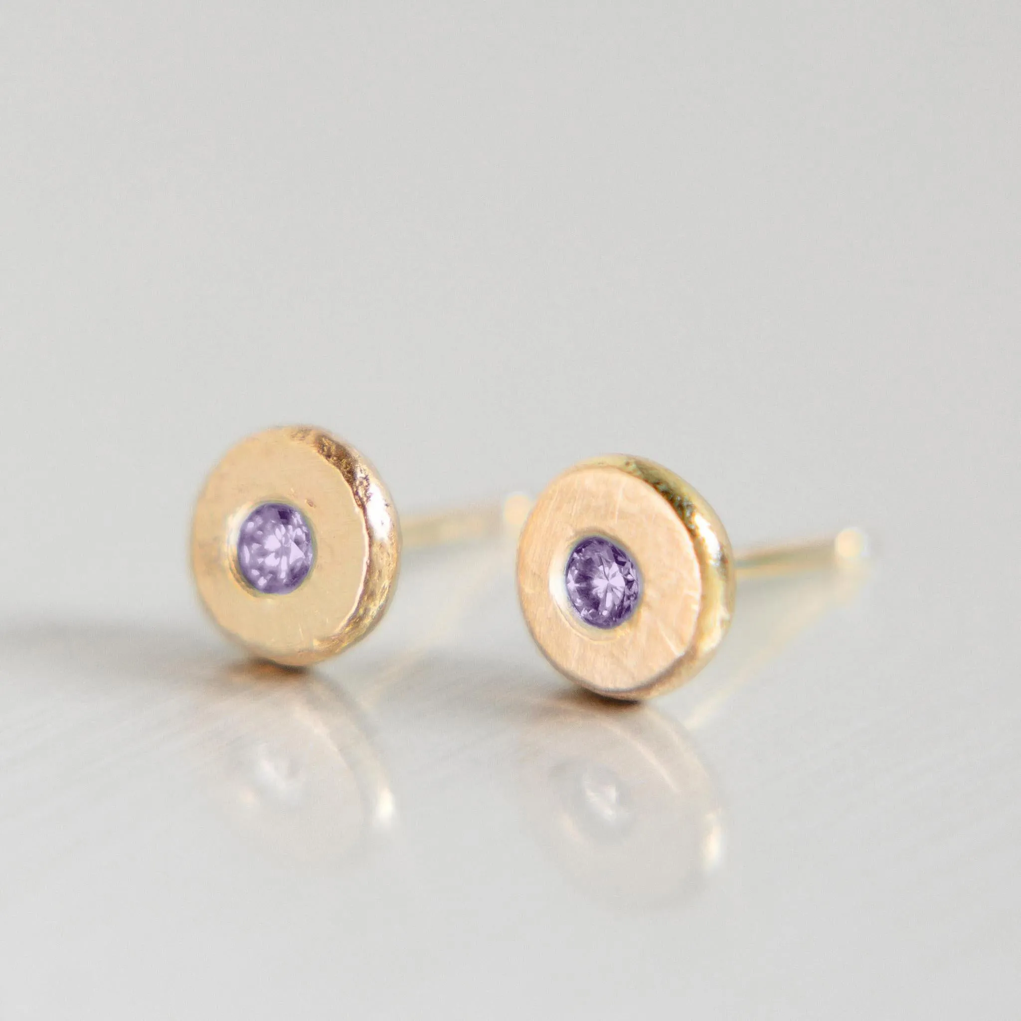 Pebble Stud Earrings in 14k Yellow Gold