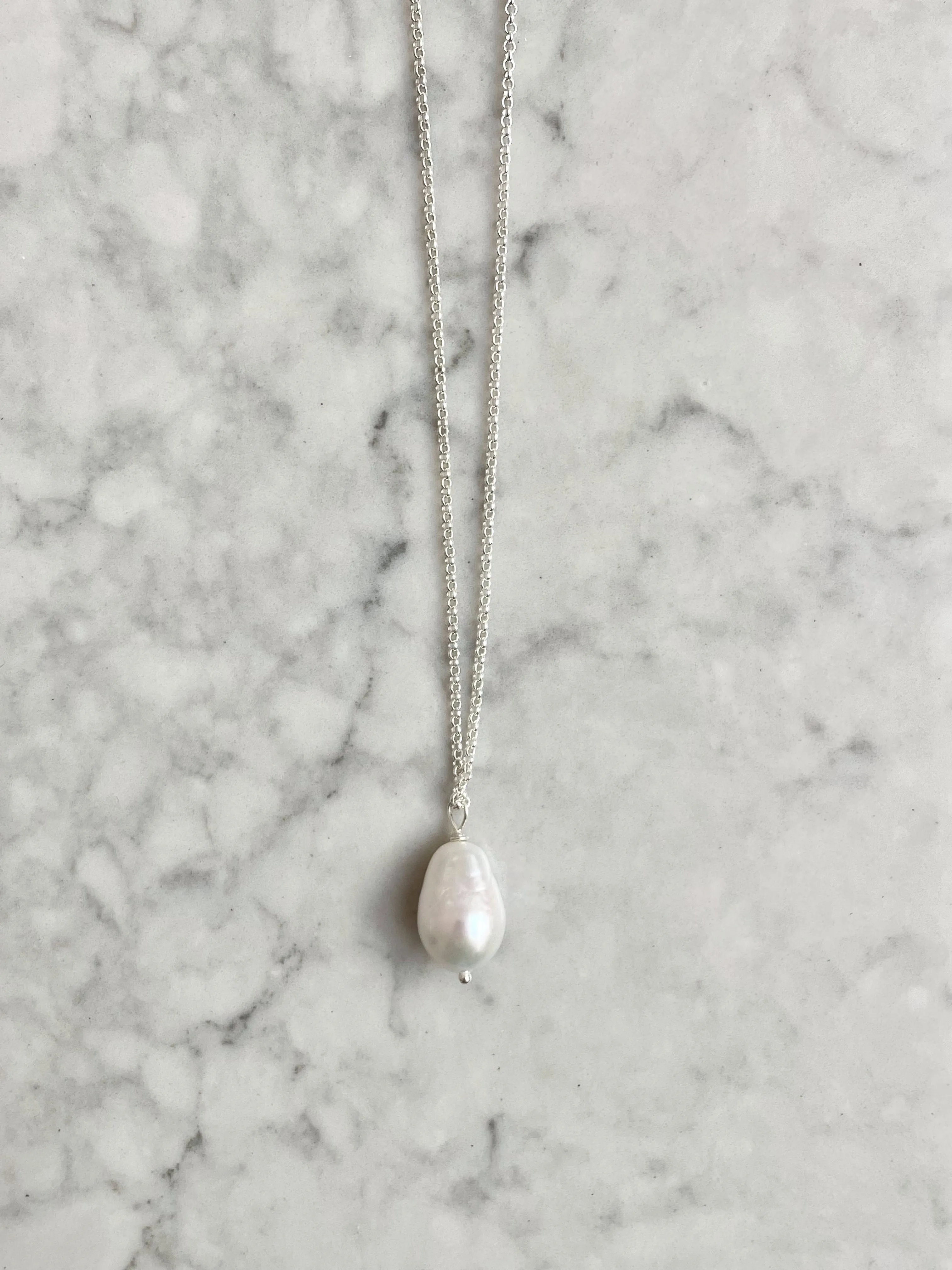 Single Drop Long Baroque Necklace