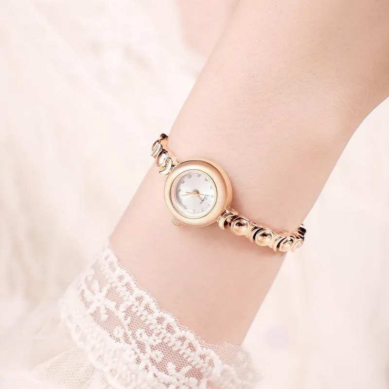 Sotoiru Quartz Watches Small Round Dial Bracelet Watch for Daily Wear T3014