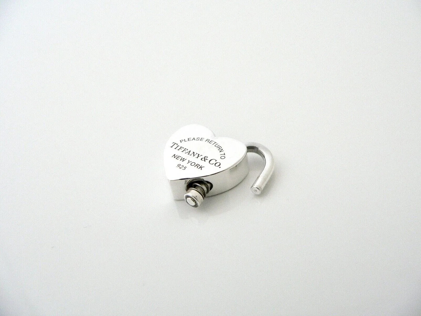 Tiffany & Co Return to Tiffany Silver Heart Padlock Pendant Charm Gift Love