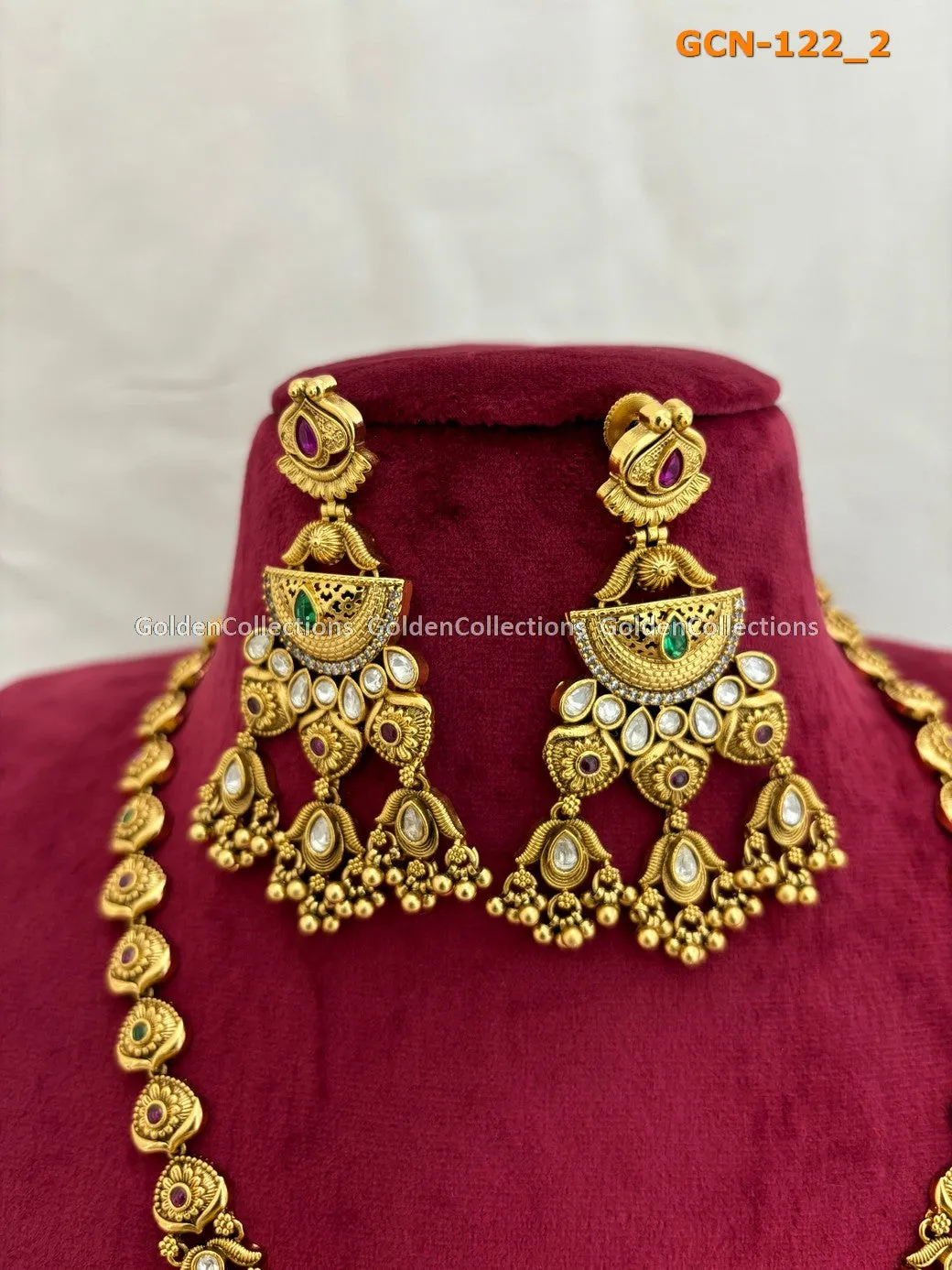 Trendy Necklaces : Stylish Simple Gold Necklace GCN-122