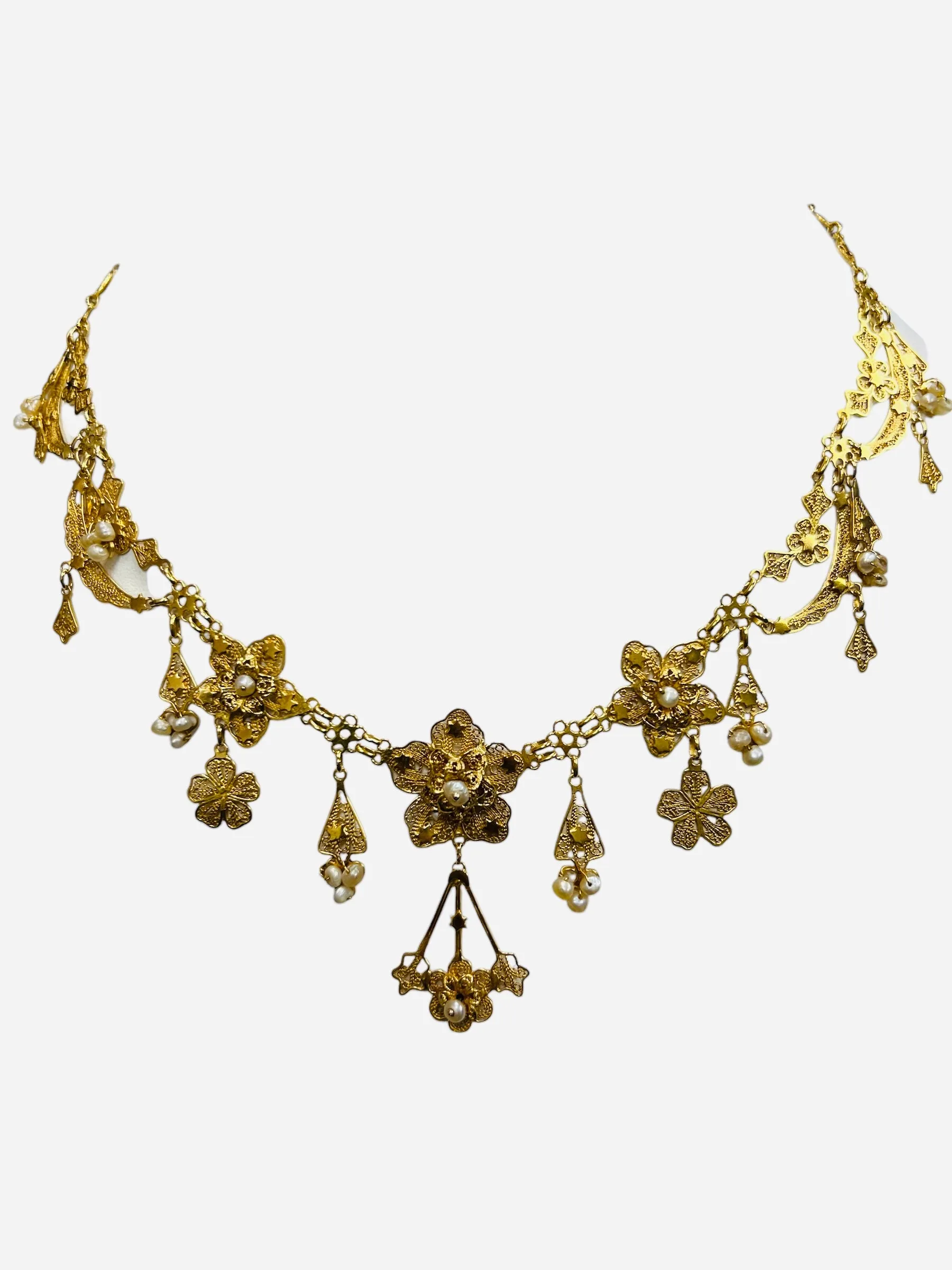 Vintage 1950s Filigree Fringe 18k Yellow Gold Pearl Necklace